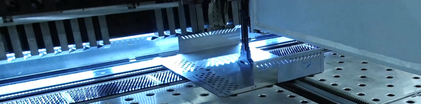 Folding with a automatic panel bender
