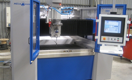 Mécanuméric water jet cutting